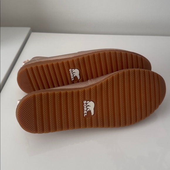 NWOT SOREL Ella Women's Rose Gold Metallic Slip-On Leather Loafers - Picture 4 of 5